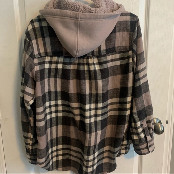 American Eagle Plaid Shirt - Picture 2 of 2